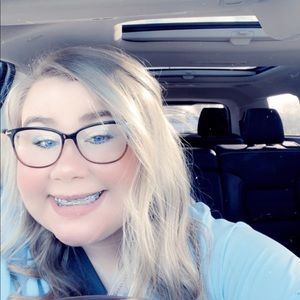 Meet your Posher, Abby grace